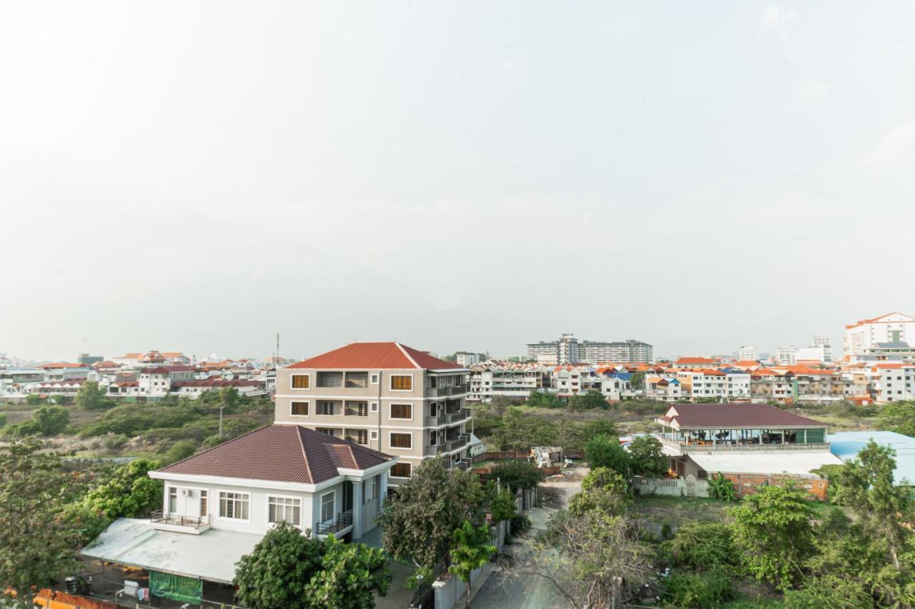 Ark Hotel Phnom Penh Esterno foto