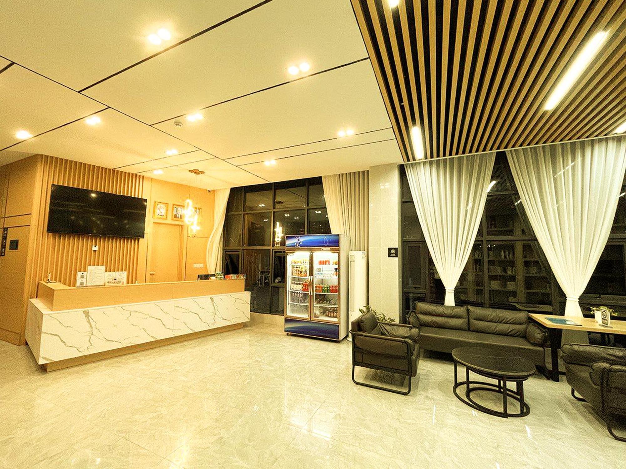 Ark Hotel Phnom Penh Esterno foto